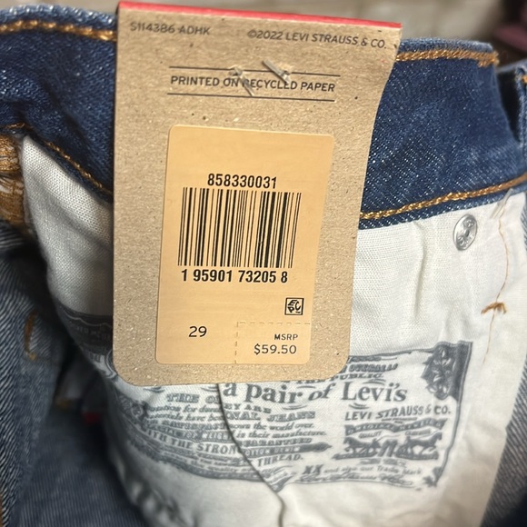 Levi’s 501 Distressed Shorts NWT - Picture 7 of 10
